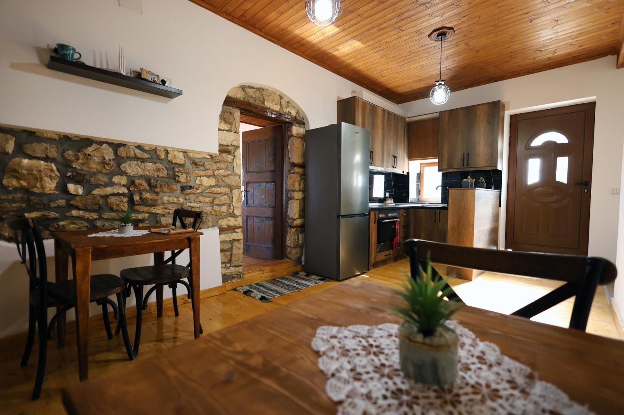 Villa Shpiragu Village Experience Berat Exterior foto